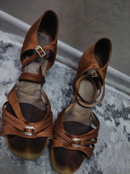 Бальные туфли 26 размер