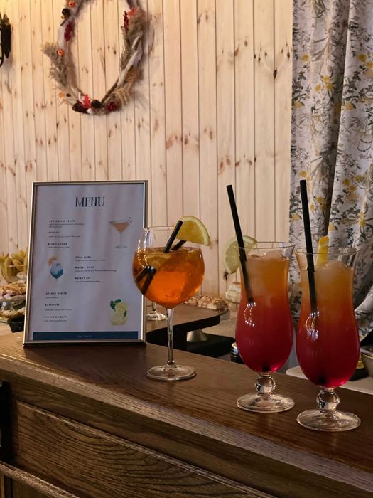 Drink bar, barman, wiatraki iskier, ciężki dym, fotobudka 360