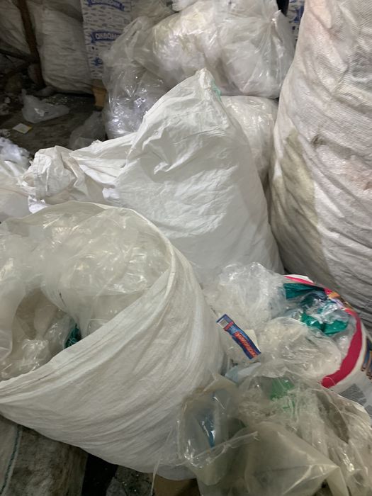 Принимаем макулатуру ,Пленку , Пет бутылки