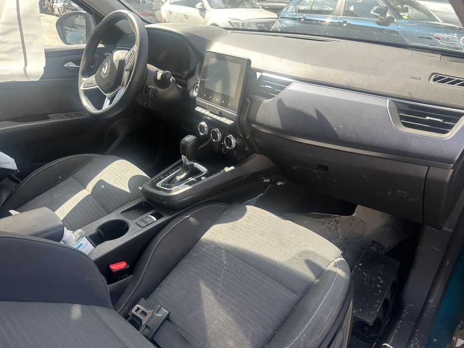 RENAULT ARKANA 1.6 E-TECH HIBRID DE 2022 (CENTRO DE ABATE)