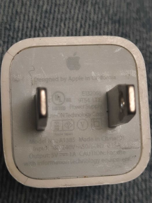 Зарядка, блок питания, адаптер Apple USB Power Adapter A1385