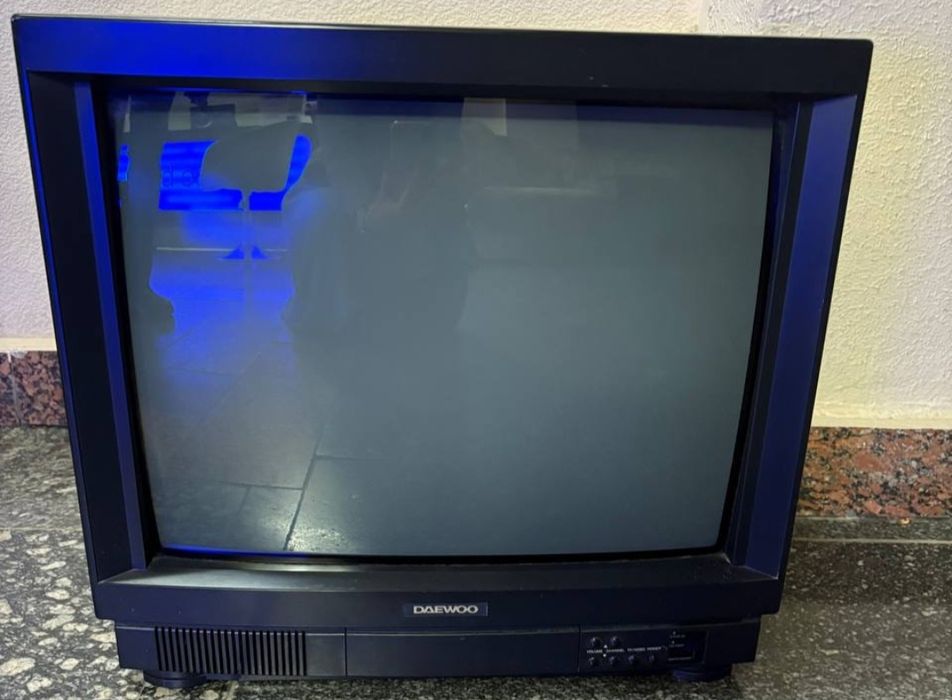 Продам телевізор
