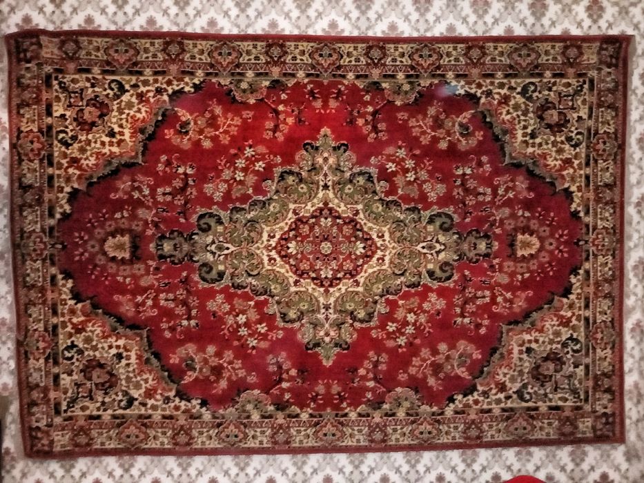 Турецкий ковер 2×3м.Без следов эксплуатации.