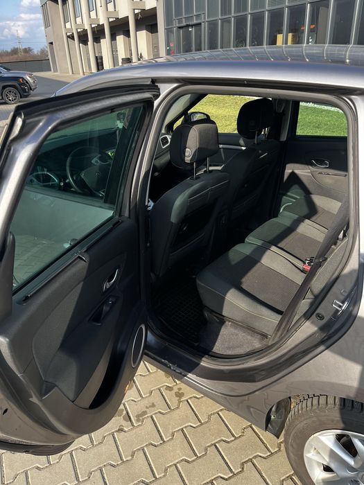 Renault scenic 1.4 tce 2010 uszkodzony