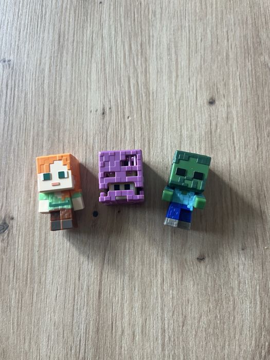 Kinder joy Alex Shulker Zombie figurki minecraft