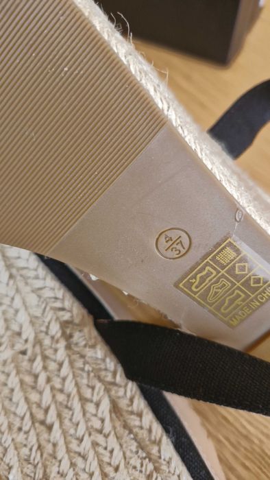 Sandały na platformie Raid rozmiar 37