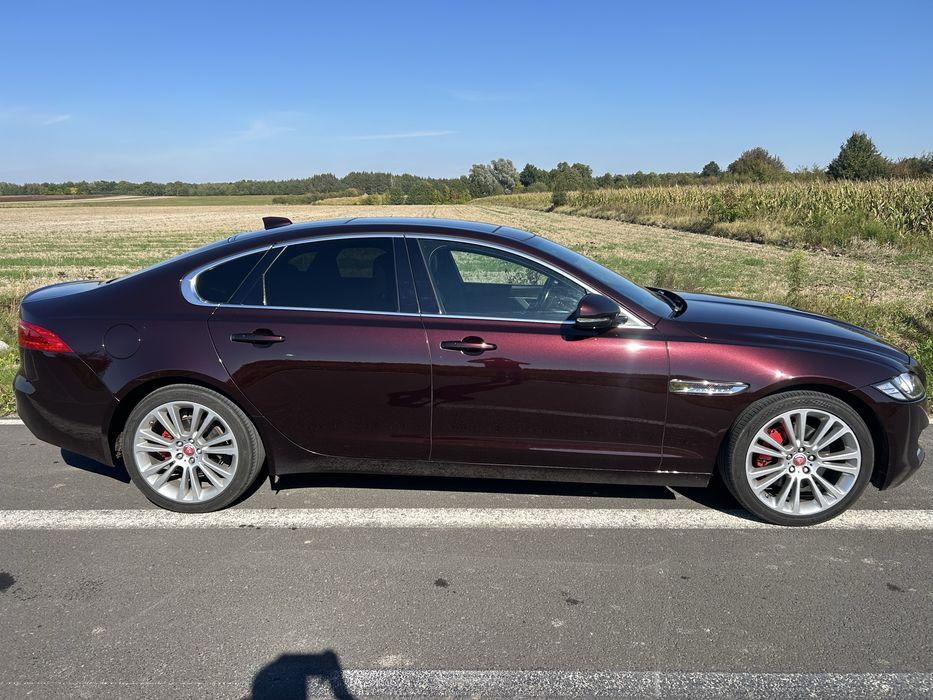 Jaguar XF