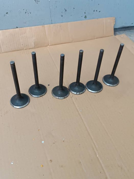 Клапани до автомобіля Газ