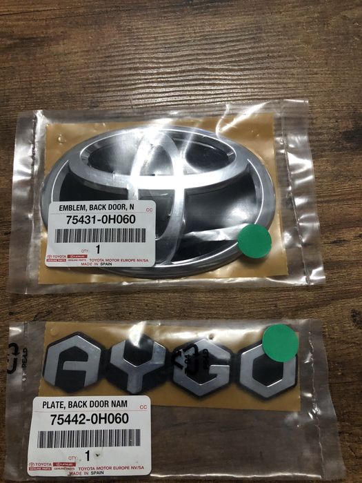 Emblematy Toyota Aygo