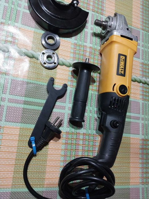 болгарка DeWALT 125 Круг как новая