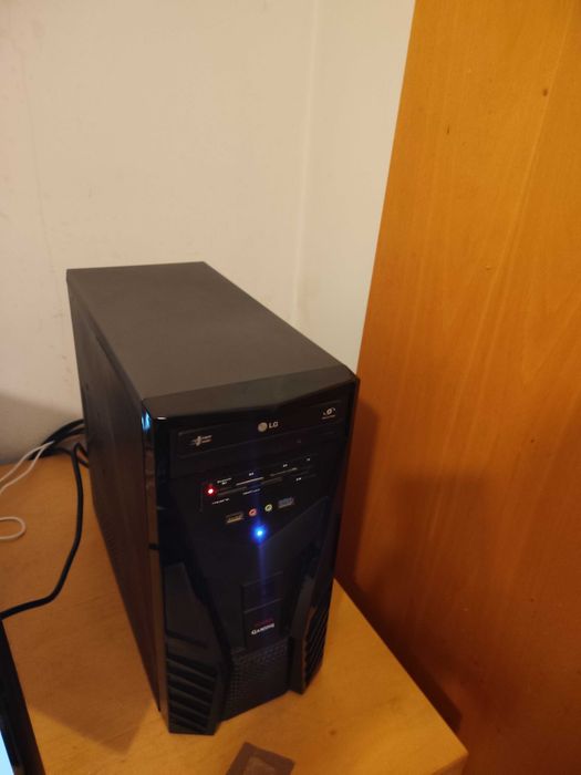 Computador Gaming Low-Cost + Monitor