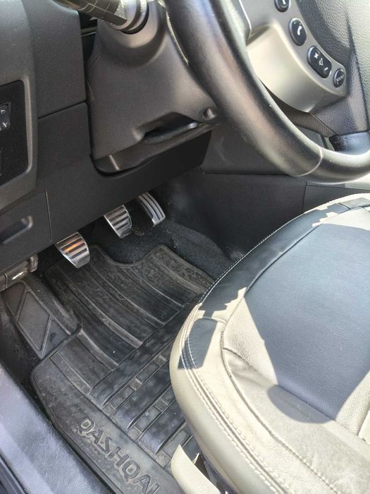 Nissan qashqai 2010
