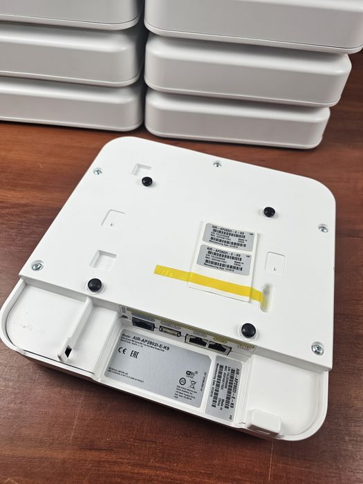 Точка доступу Cisco AIR-AP2802I-E-K9 + кріплення.