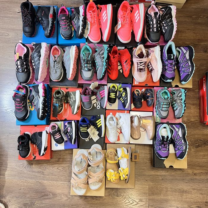 Брендове дитяче взуття оптом.