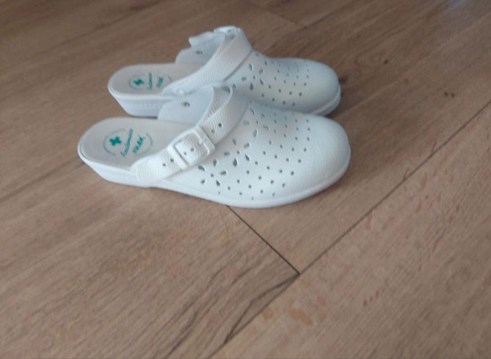 Nowe Klapki buty medyczne skóra z skóry 38