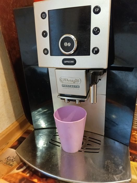 Кофемашина Delonghi Perfecta Cappuccino