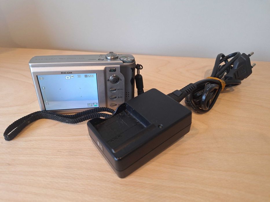 Ricoh R8 Excelente