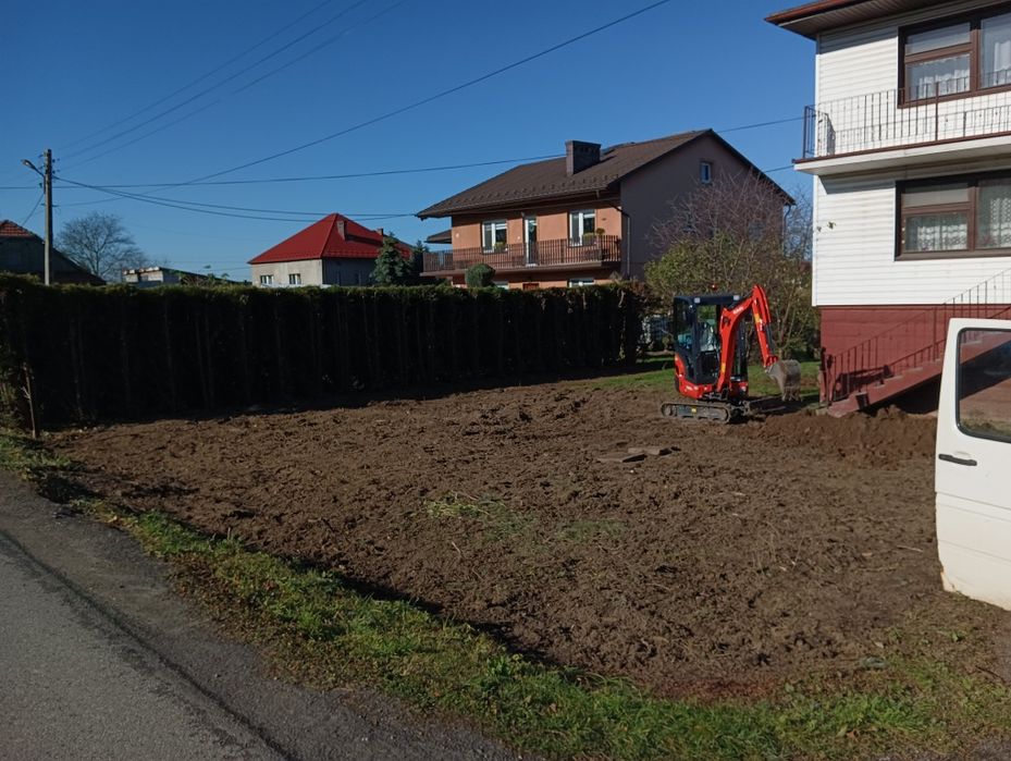 Wycinka drzew Karczowanie Zrębkowanie gałęzi Mulczer leśny Mulczowanie
