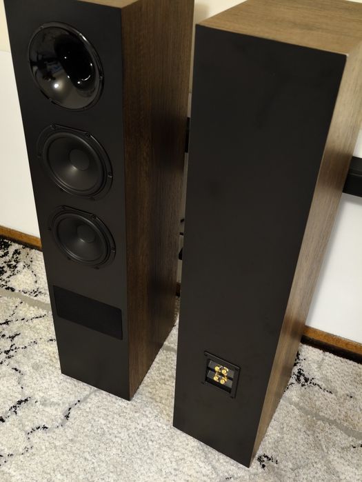 Colunas Essência acoustics Reality  Pro