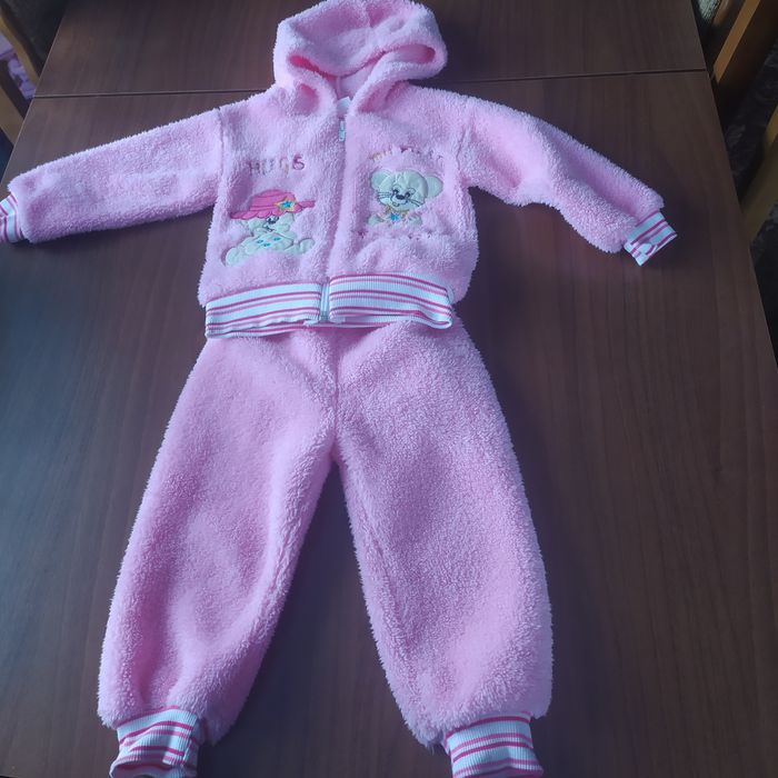 Костюм для дівчинки дуже теплий