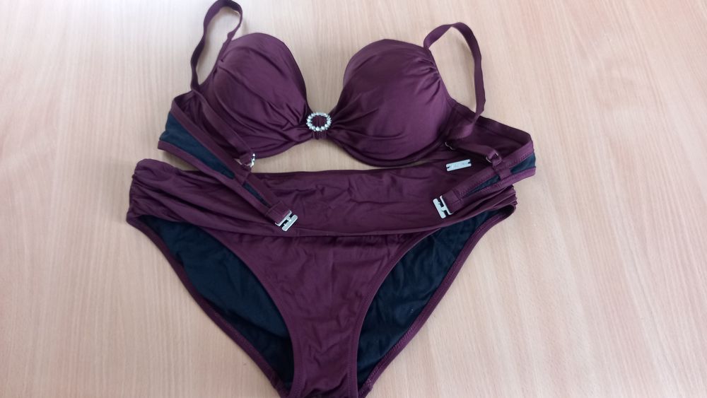 купальник 52-54 рр