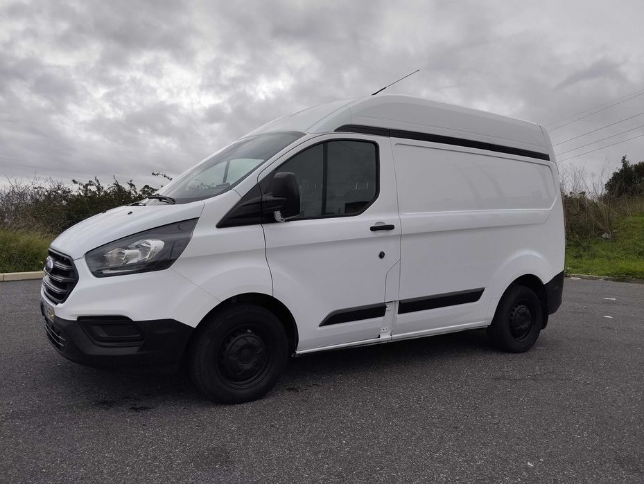 ford transit costum frigorifica 3lugares nacional