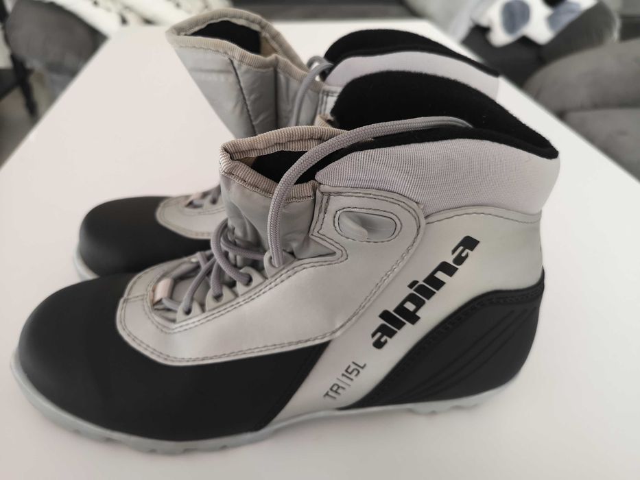 Buty damskie do nart biegowych