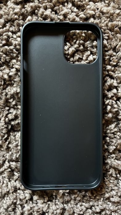 чохол на iphone 13