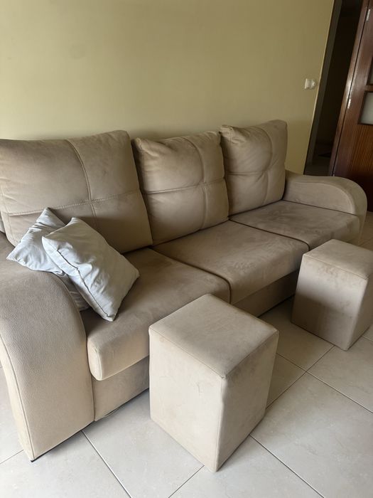Sofá utilizado poucos meses c/tratamento antinódoas