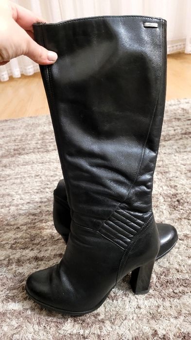 Skórzane buty Lasocki.  Rozm.39