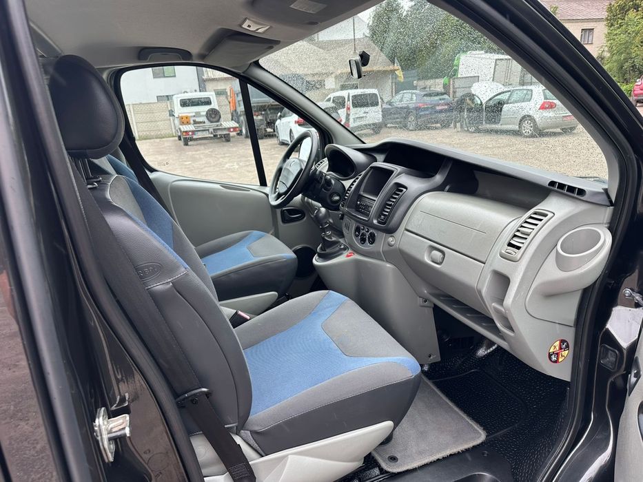 Рено трафік 2012 рік, 2,0 дизель, 84 квт. Оригінальний вантажо-пасажир