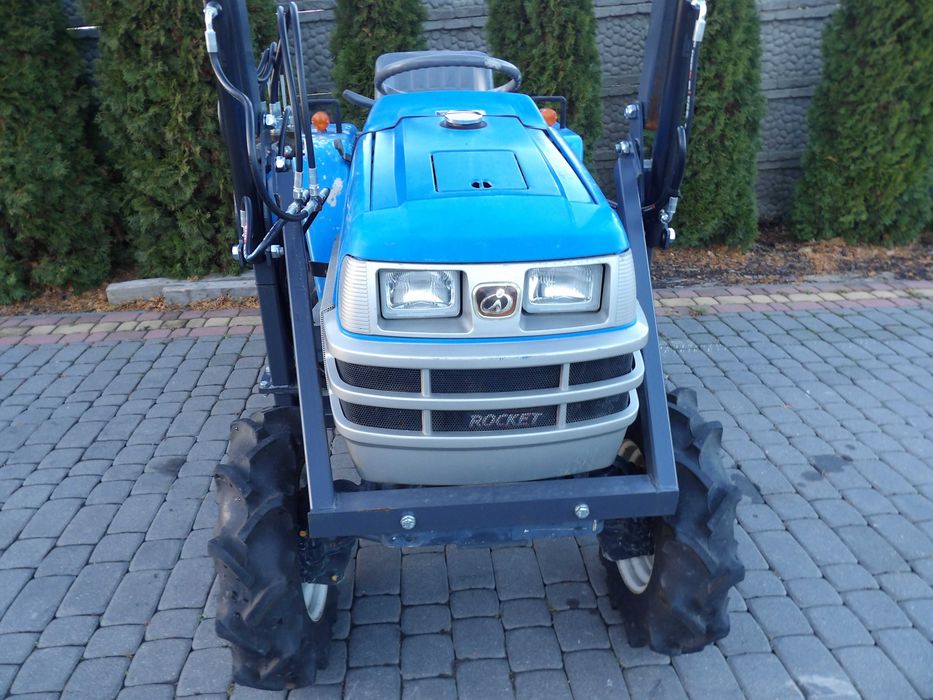 Iseki TM 15 15KM 4x4 Wspomaganie mini traktorek Tur traktor ogrodniczy