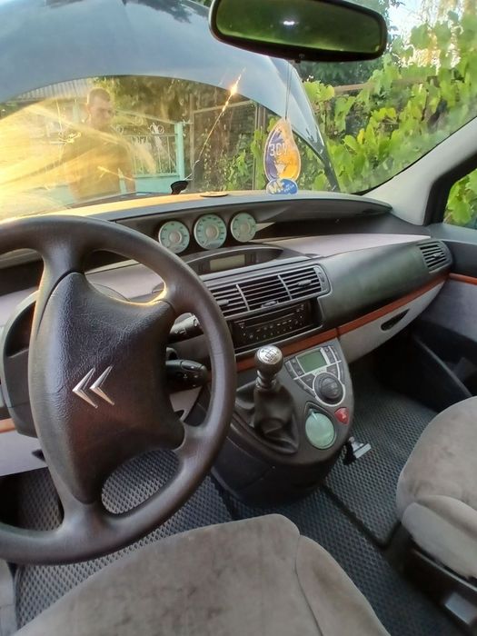 Продам Citroen c8