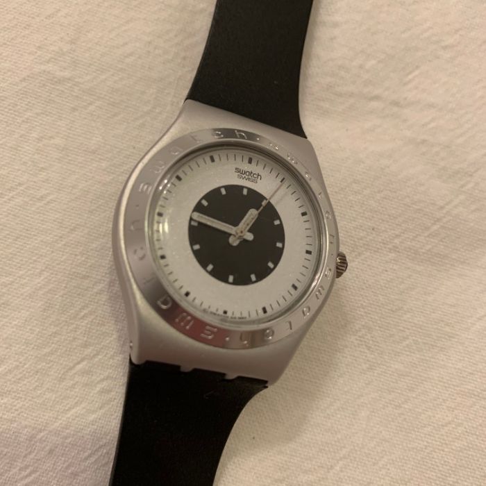 Relógio Swatch Irony em alumínio