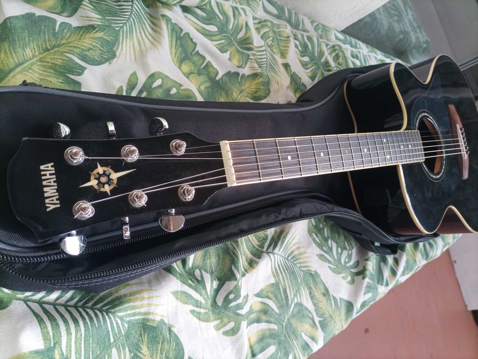Guitarra Electroacústica Yamaha CPX-500