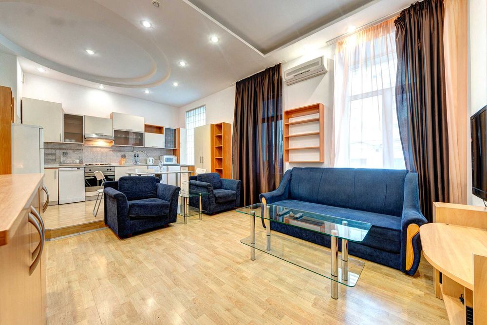 Аренда квартиры 3к в центре Киева (м. Крещатик)