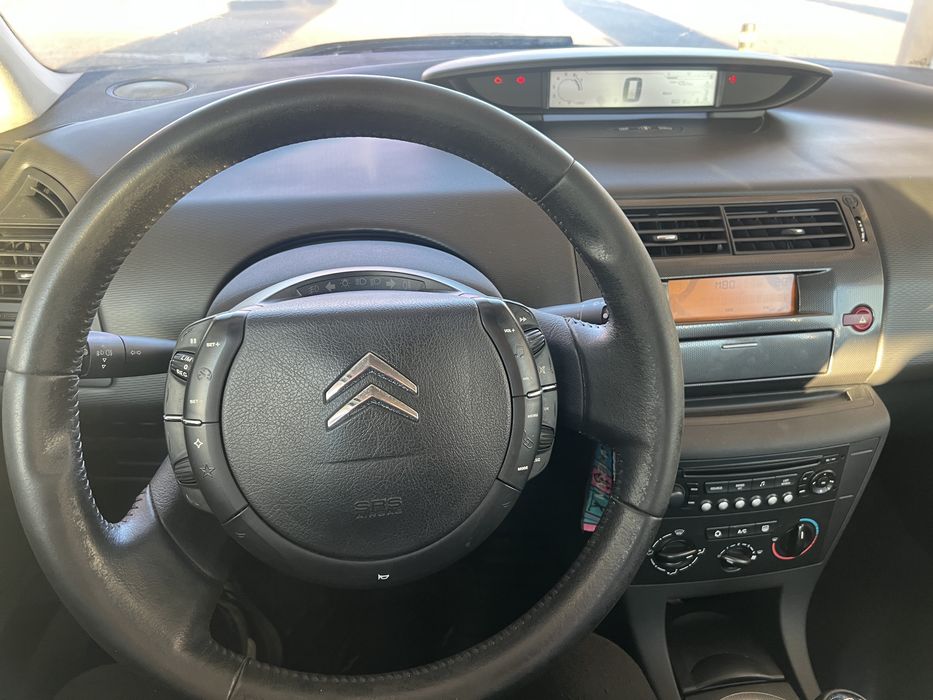 Citroen c4   1.4. 16V.   VTR
