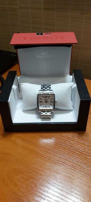Швейцарские часы TISSOT