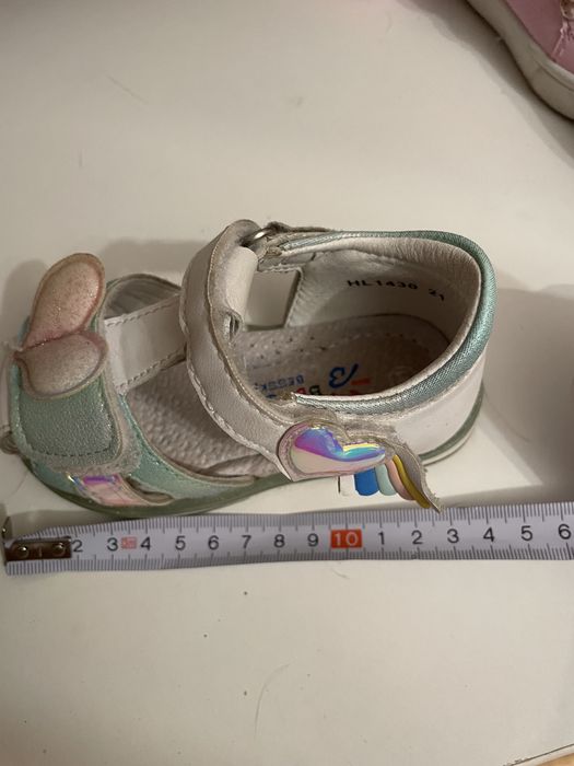 Дитячі босоніжки