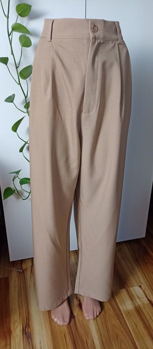 Spodnie beżowe szerokie nogawki  rozmiar 2XL Dazy Plus