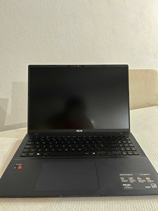 ASUS Vivobook 16 F1607QA