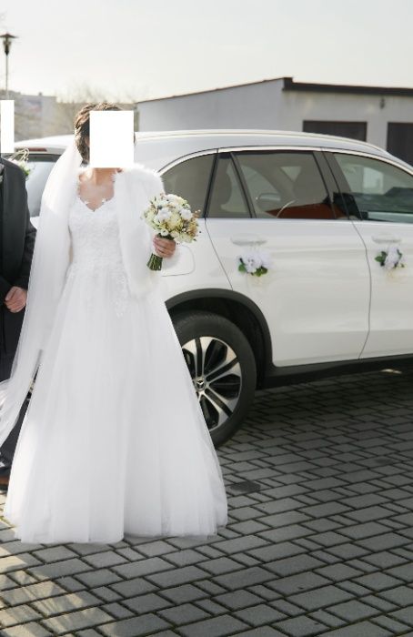 Suknia ślubna biała