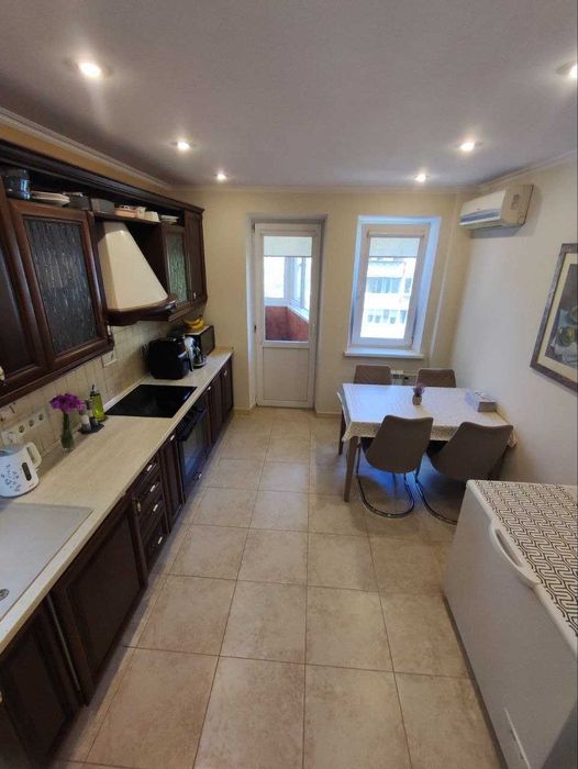 БЕЗ КОМІСІЇ! Продаж 3-к квартири 105,1м² від ВЛАСНИКА біля метро Харківська (вул. Братства Тарасівців, 12/37)