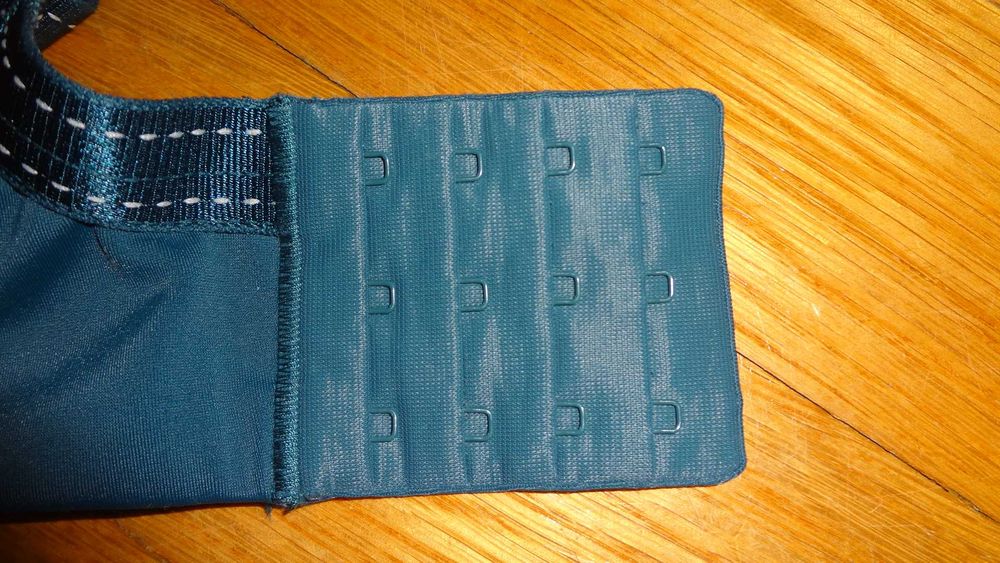 Biustonosz sportowy Chantelle 75C model 2941