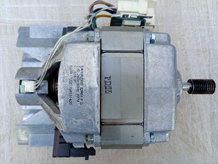 Двигатель стиральной машины Electrolux 108531400