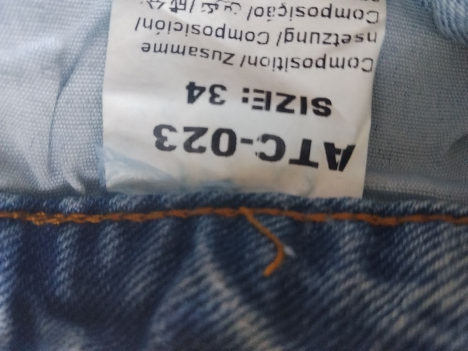 Spodenki jeansowe 34