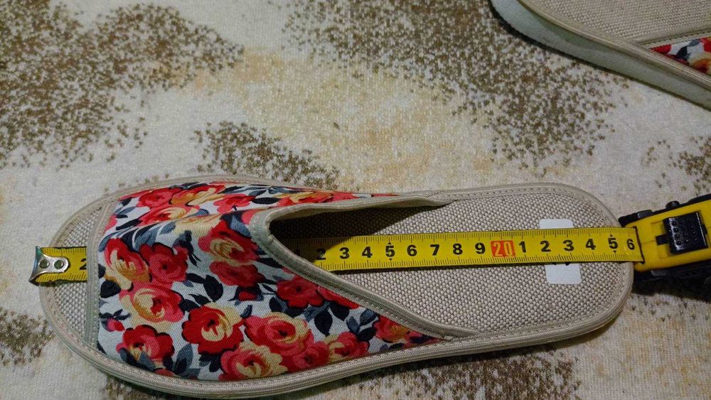 Pantofle domowe 39 (25 cm)