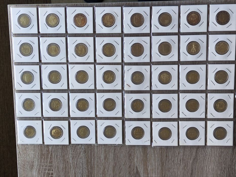 Coleção de 220 moedas 2€