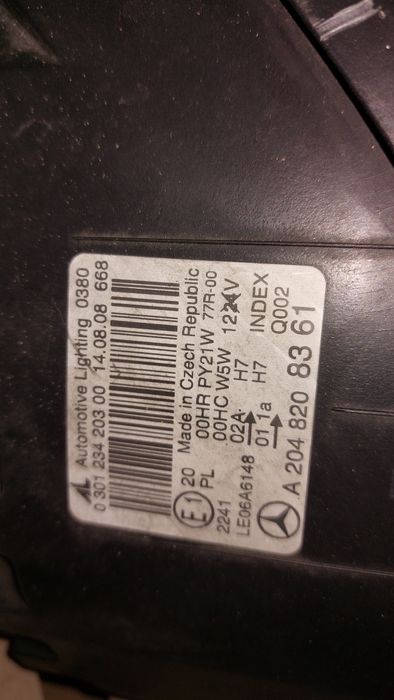 Farol Esquerdo mercedes w204 C