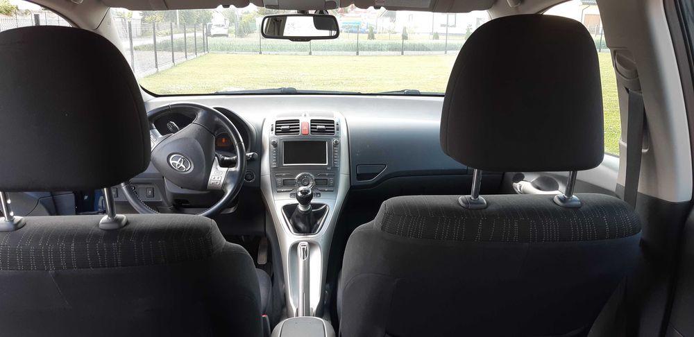 Toyota Aursi 2.0 D4D